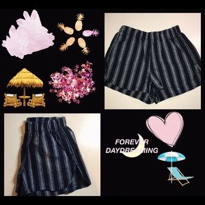 BRANDY MELVILLE Sami shorts black stripe